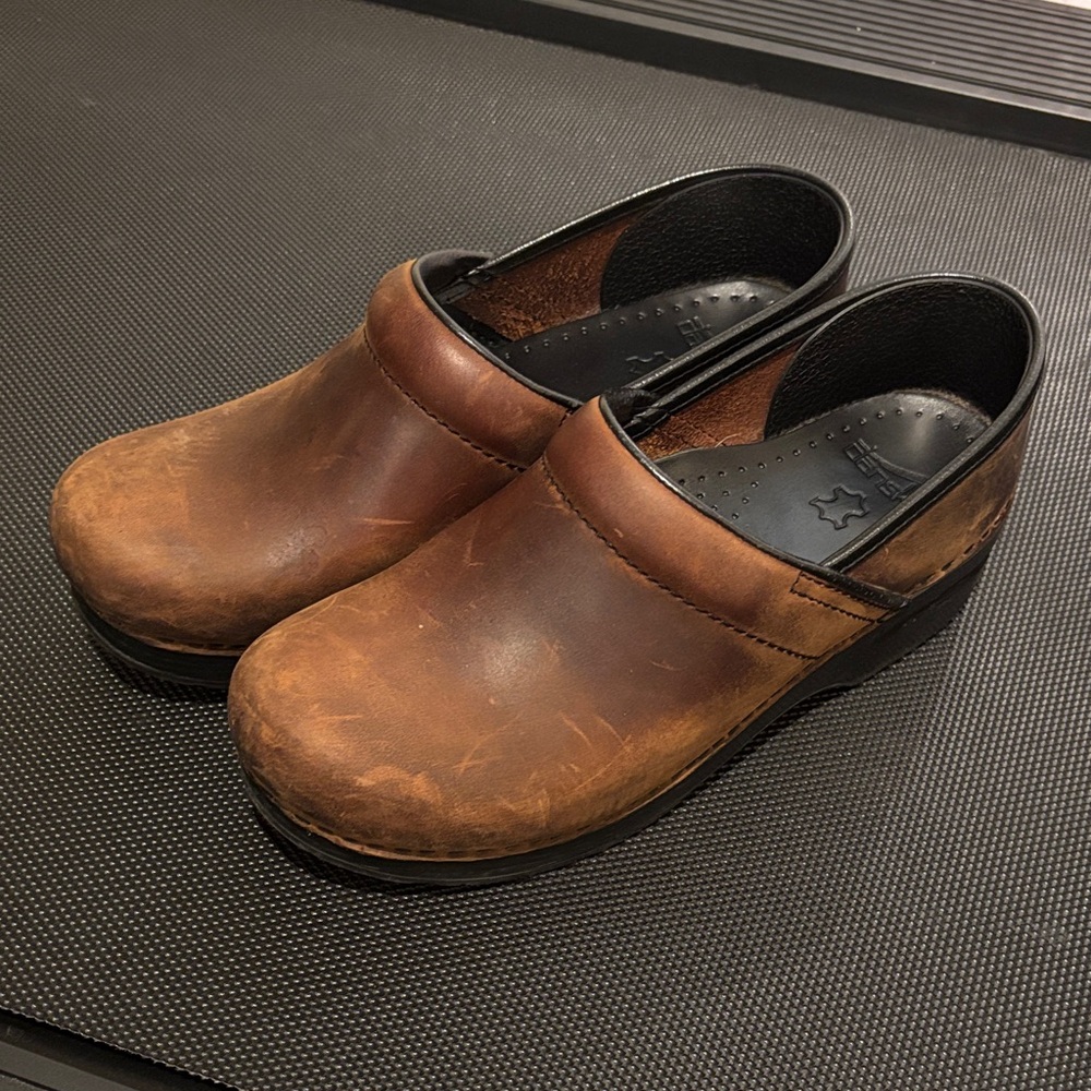 Dansko antique brown clogs
